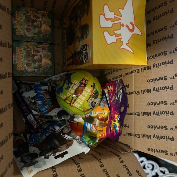 Italian Brainrot merchandise bundle!! - Picture 3 of 3